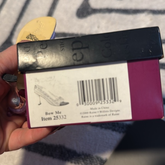 JUST THE RIGHT SHOE - BOW ME - Picture 4 of 6